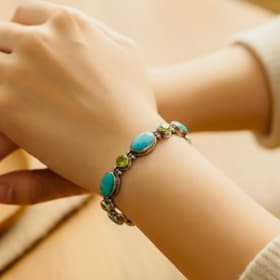 Bracelet item