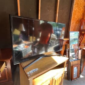 Samsung Smart Tv item