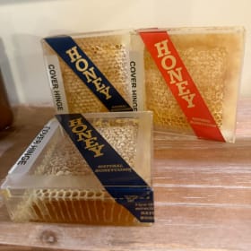 Honeycomb item