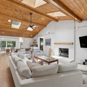 Center Hill Lake House Rental item