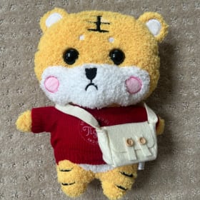 Large Stuff Tiger with a South School removable sweater item