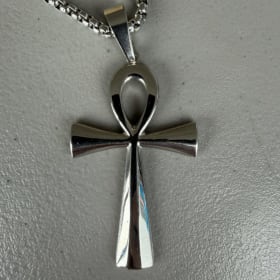 Necklace item