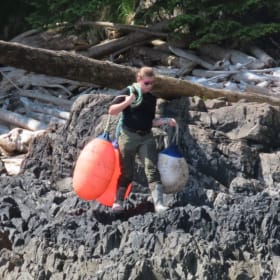 Large oblong buoy (A) item