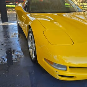 2004 Chevrolet Corvette item