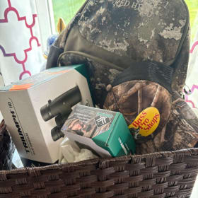 Bass Pro Gift Basket item