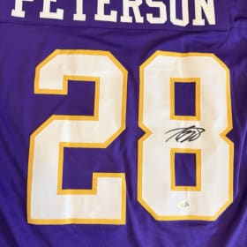 Adrian Peterson Autographed Jersey item