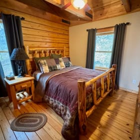 Photo of Charles' Mountain House Vacation - Near Banner Elk