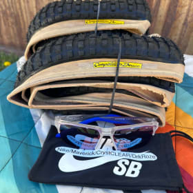 Photo of House of Looptail Competition Deuce and Nike Sunglasses