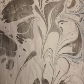 Foulard de soie marbré sur l'eau item