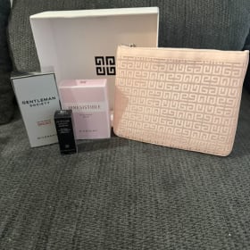 Deluxe GIVENCHY Luxury Gift Set ✨ item