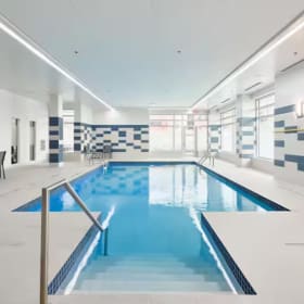 Séjour - Hampton by Hilton item