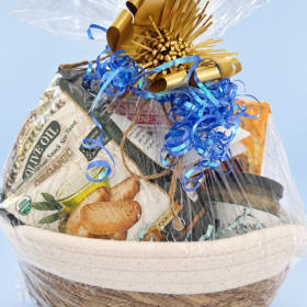 Nonno's Italian Restaurant Basket item