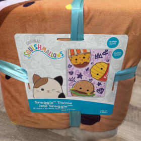 Photo of Squishmallows 50" x 70" Snuggle Throw - Just Lunchin