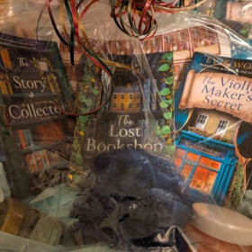 Evenings with Evie Woods Basket 2 item