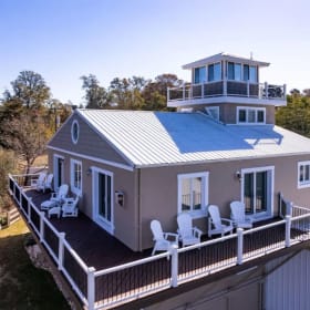 Three-night Potomac Riverfront Rental for 12 item