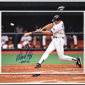 Wade Boggs Autograph Photo item