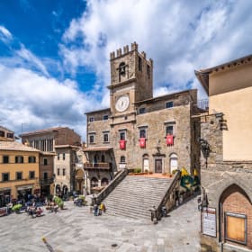 Bella Aura Tuscany, Italy Up to 4 people - 5 nights item