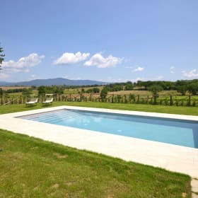 Under the Tuscany Sun Villa - 7-night stay for up to 6 item