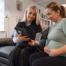 Photo of £150 window to the womb voucher and Firstscan voucher