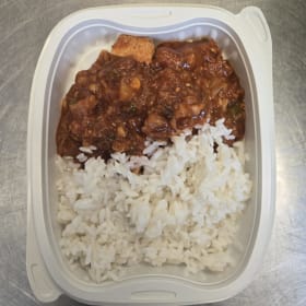 Chili au tofu avec riz item