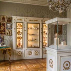 Photo of An Elegant Escape for Four: Discover Hillwood Estate, Museum
