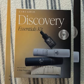 Facial item