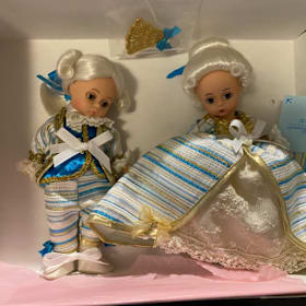 Photo of Madame Alexander 1998 George & Martha Washington 8"