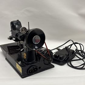 Photo of Singer 95K — Vintage Industrial Sewing Machine (Working)