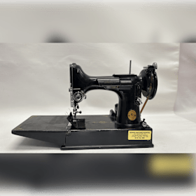 Photo of Singer 95K — Vintage Industrial Sewing Machine (Working)