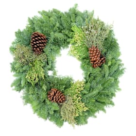 Photo of 14" Traditional Mixed Wreath