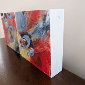 Photo of 2 Red and Blue