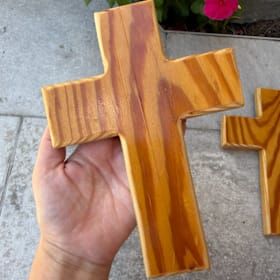Photo of Medium Cross - Straight Edged
