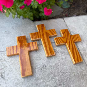 Photo of Medium Cross - Straight Edged