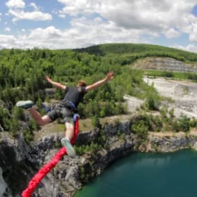 Photo : Saut Bungee – Great Canadian Bungee