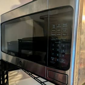 Photo of GE Countertop Microwave