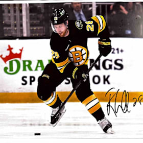 Photo of Autographed Photography by  Bruins Player Elias Lindholm