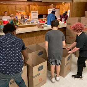 Photo of Family of 6 Christmas Meal Box =$67.50