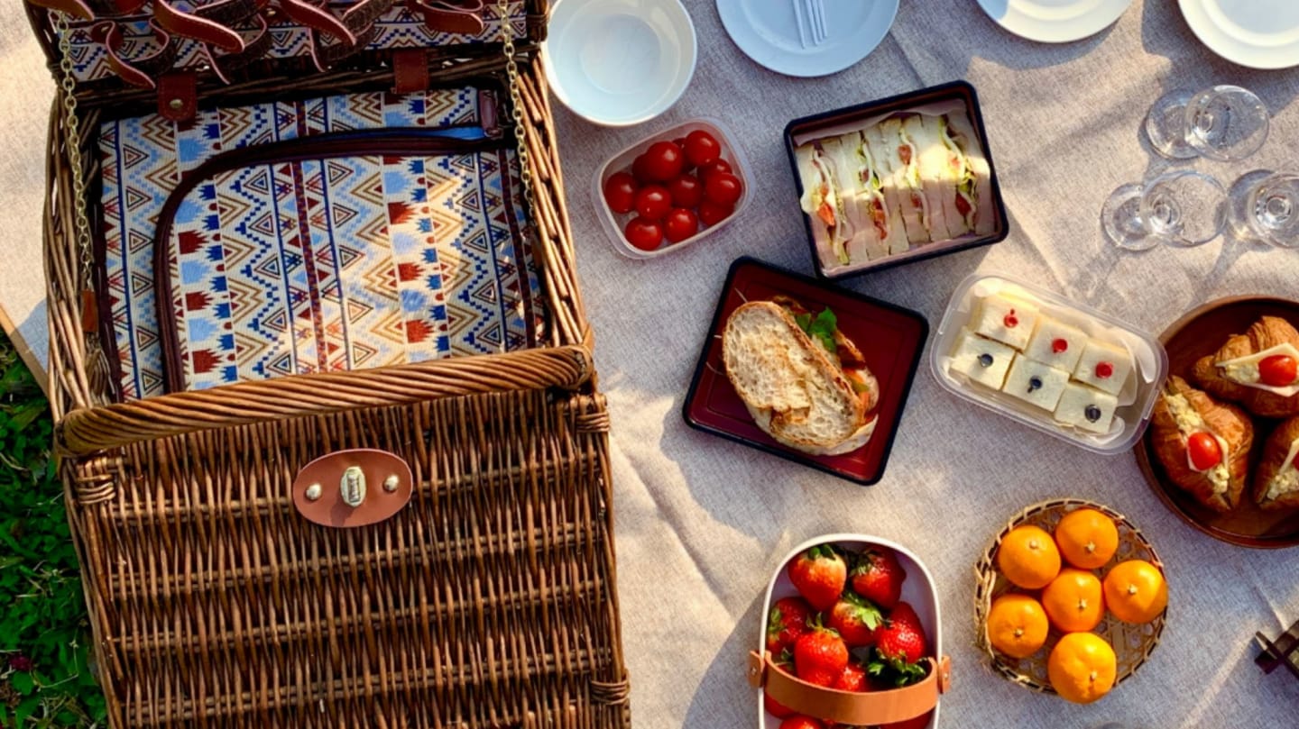 Potluck Sun 🌸 Sisterhood in the Sun: Ladies’ Outdoor Potluck Picnic