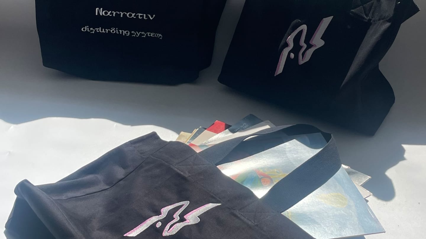 Tote bag