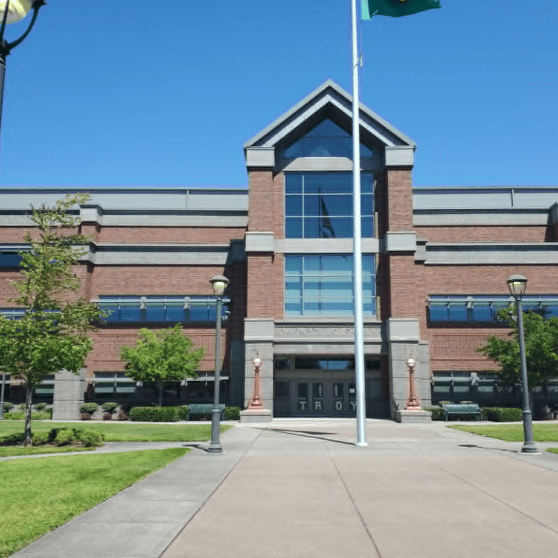 Auburn High School WA walking tour & Gift Shop Visit