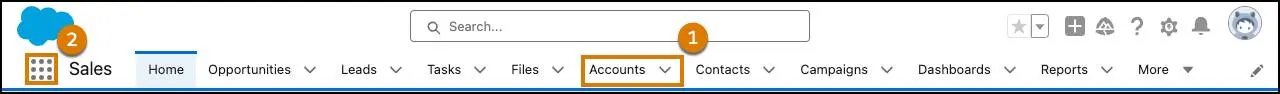 La barra del encabezado de navegación resaltando la ficha Cuentas y el icono del selector de aplicaciones.
