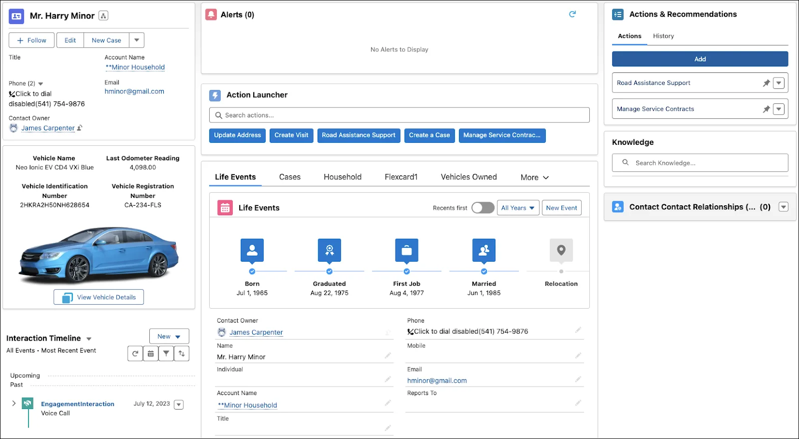 A customized Service Console in Automotive Cloud.