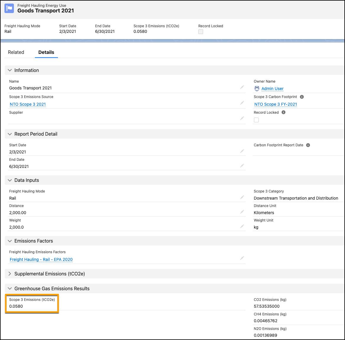 ユーザーが定義したデータ入力と自動計算されたスコープ 3 排出量値が表示されている貨物運搬エネルギー使用量レコード。