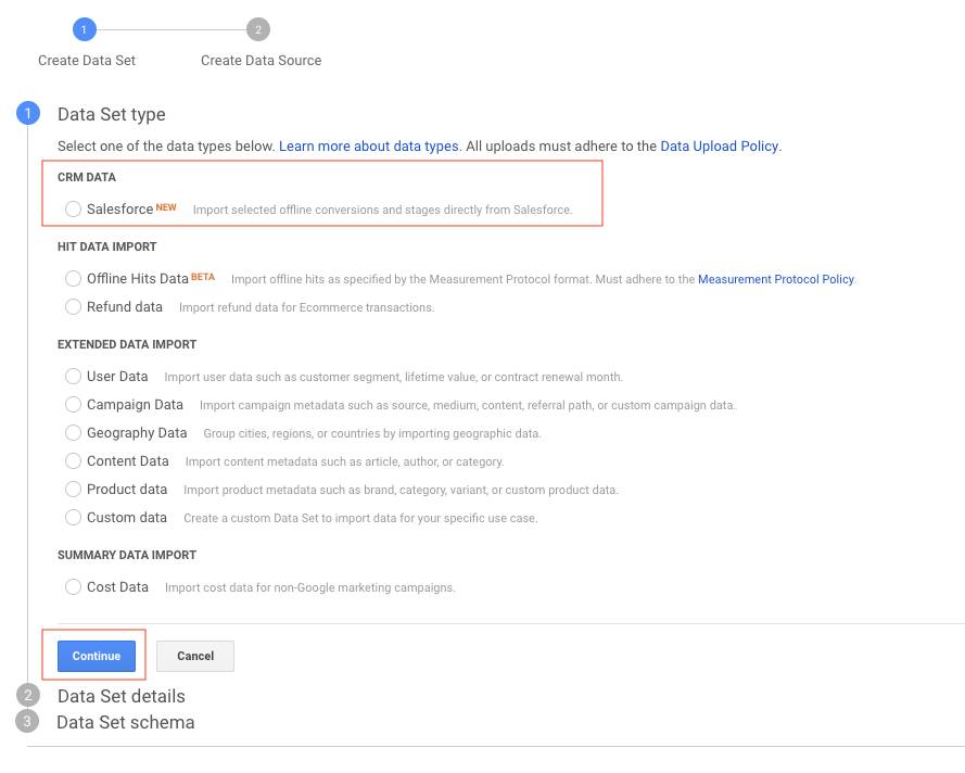 L’écran Create Data Set (Créer un ensemble de données) avec la section CRM Data (Données CRM) et le bouton Continue (Continuer) encadrés en rouge.