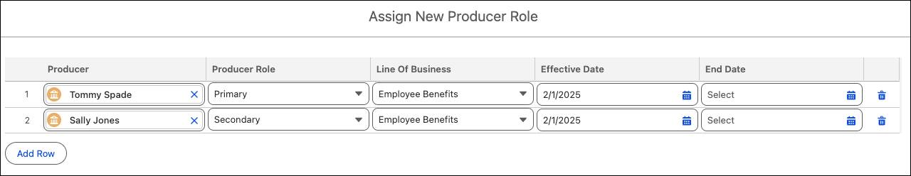 取引先レベルの分割で異なるロールが割り当てられている 2 人の募集人。