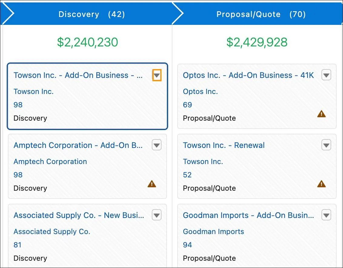 Opportunità nella fase Discovery con la freccia evidenziata, che mostra le modifiche che è possibile apportare direttamente nella visualizzazione kanban.