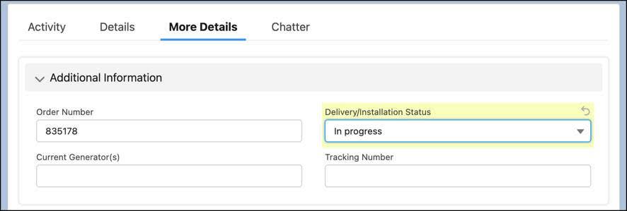 Wenn "Delivery/Installation Status (Lieferungs-/Installationsstatus)" den Wert "In progress (In Bearbeitung)" hat, wird das Feld "Tracking Number (Tracking-Nummer)" unter dem Feld "Delivery/Installation Status (Lieferungs-/Installationsstatus)" angezeigt.