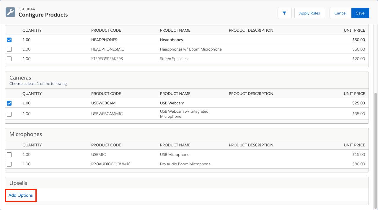 [Upsells (アップセル)] セクションの [Add Options (オプションを追加)] が強調されている [Product Configuration (商品設定)] ページ