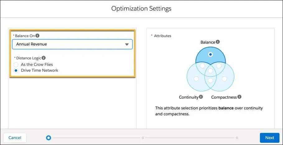 En Optimization Settings (Configuración de optimización), el menú Balance (Balance) de Annual Revenue (Ingresos anuales) está seleccionado. El botón de opción Drive Time Network (Red de tiempo de conducción) seleccionado en Distance Logic (Lógica de distancia). En la parte derecha de Attributes (Atributos), se muestra Balance (Balance), Continuity (Continuidad) y Compactness (Compactibilidad).