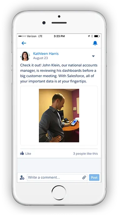 モバイルの成功のストーリーに関する Chatter 投稿のスクリーンショット